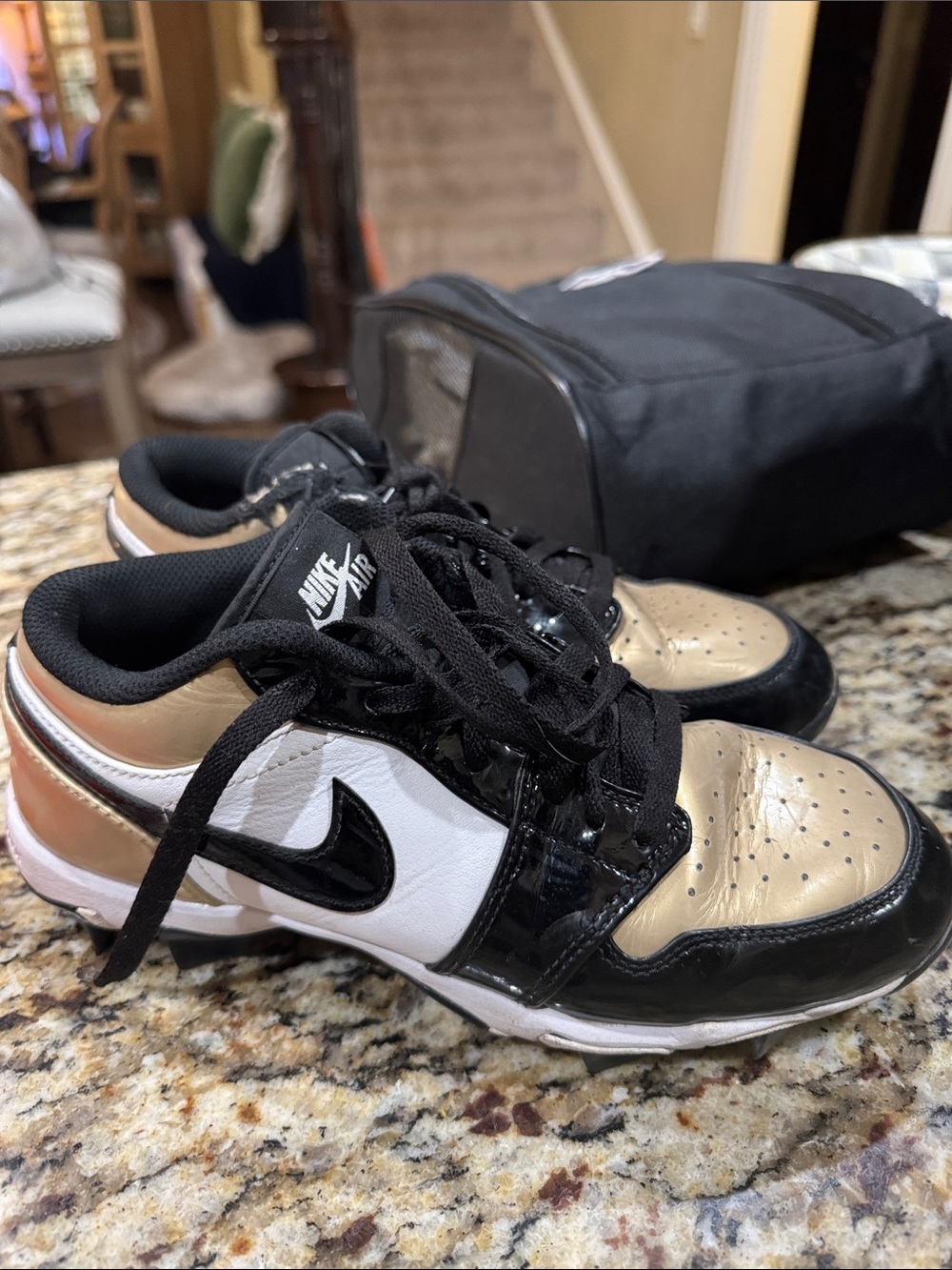 Boys Nike Football Cleats 6Y in Metallic Gold, White & Black Patent